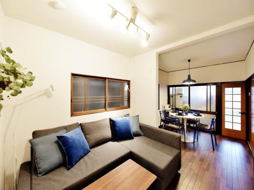 Open Sale! Umeda 3 min away 2BR Max6 Free tour guide
