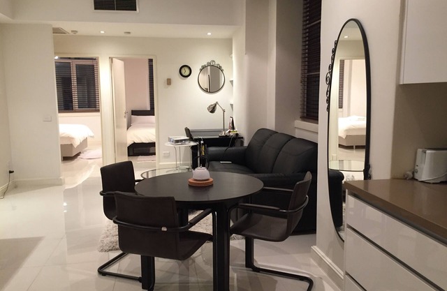 Opera House Vintage Suite