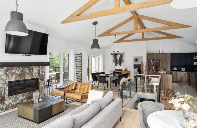 Optimus Lodge near Saint-Sauveur village