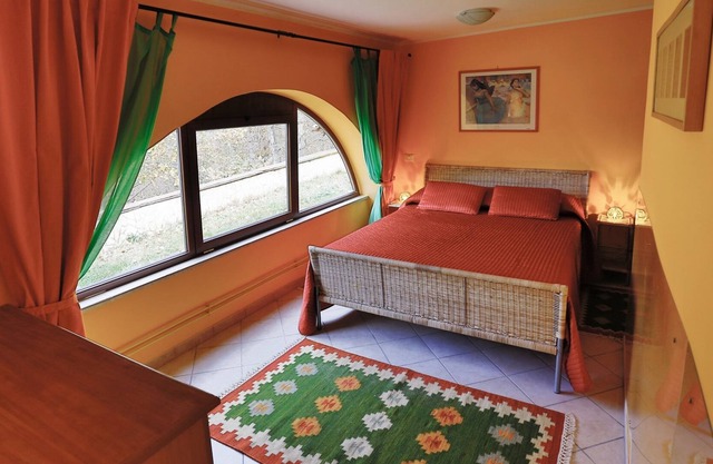"ORANGE" apartment in villa near Rome