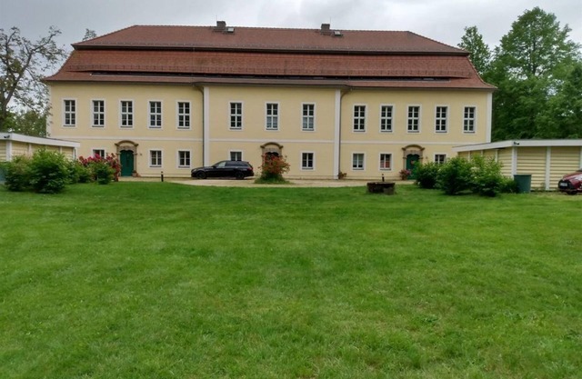 Orangery in Arnsdorf Castle Park - Holiday home