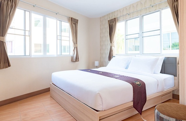 Orawan Suites