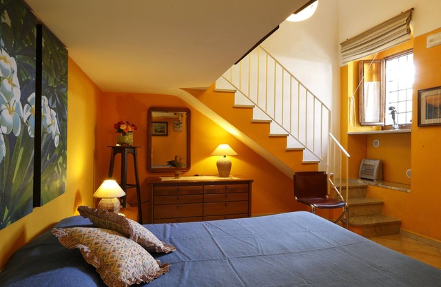 Orchid Corner Apartment on two levels