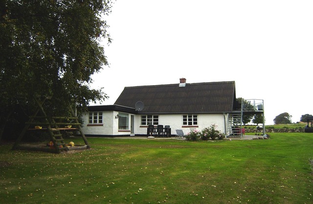 Ørding/Øster Assels. Charming holiday house w/view over the fjord.