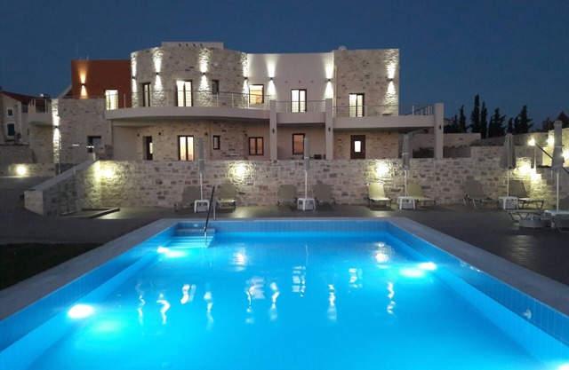 Orelia Cretan Deluxe Apartments - Modern & Cozy 1