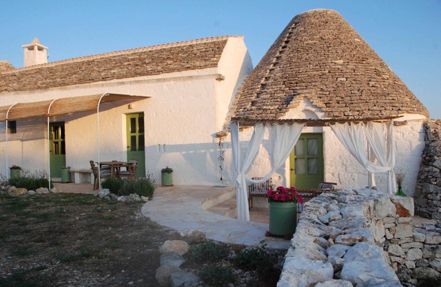 Organic farmhouse in the Murgia dei trulli