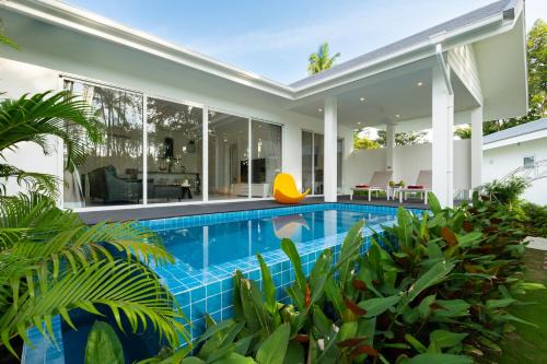 Osho Villas