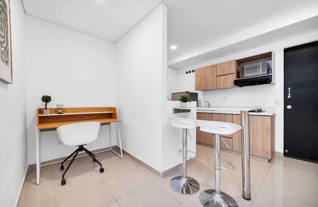Oslo 604B · 1 BR Modern Apt near El Tesoro