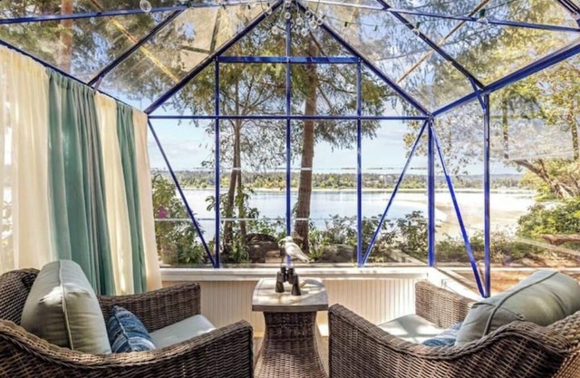 Ostrich Bay Seaside Retreat