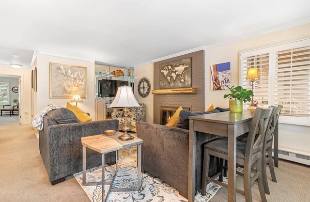Our 2BR is a Fall Favorite, Close to Vail for Dining & Shopping, and Gore Creek for Fishing!