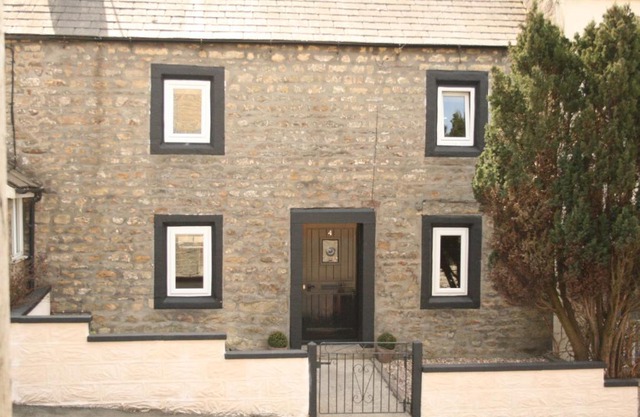 Our Holiday House Yorkshire , Bentham - Children and doggy friendly