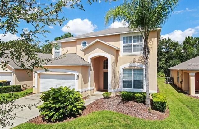 Our Spacious 7BR, 4.5BA Villa w/Screened-In Private Pool (155C)