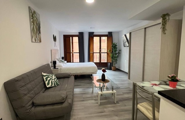 Oviedo Center (Estudio1 Rosal) One minute from City Hall!