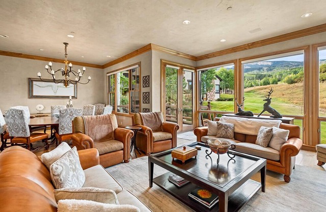 Owl Creek 04 | Ski-in, ski-out luxury townhome with private hot tub in Snowmass