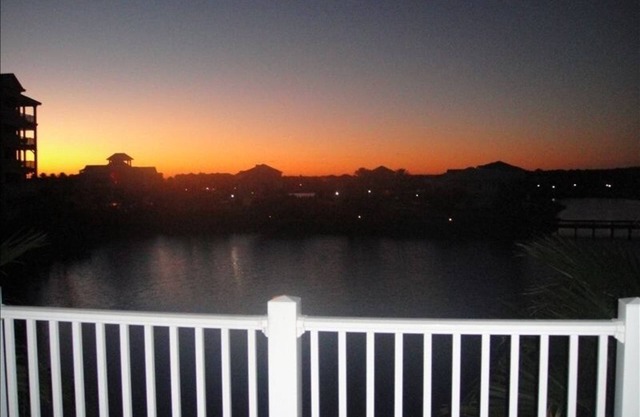 OWNER OPERATED/5 STAR REVIEWS 3 Bedroom/2 Bath