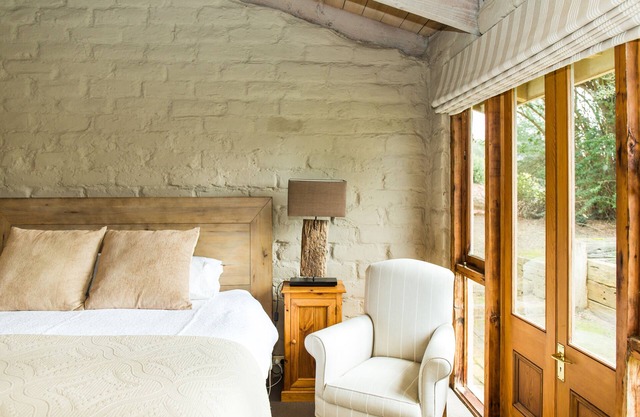 Owner's Cottage - comfortable and peaceful romantic escape