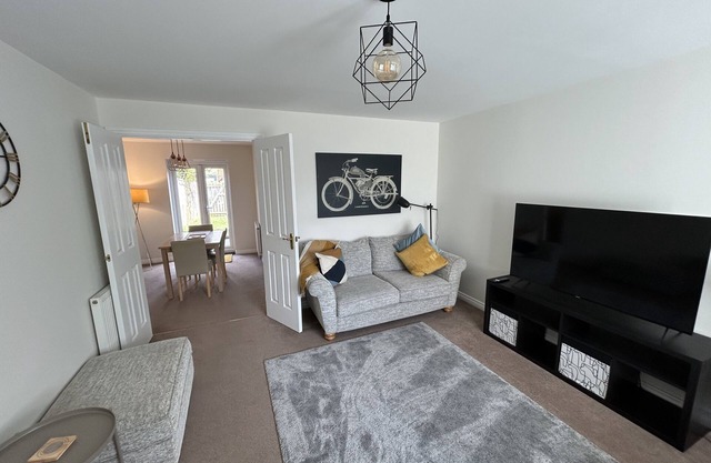 'Oxford' A spacious Haven for City, Coast or Countryside