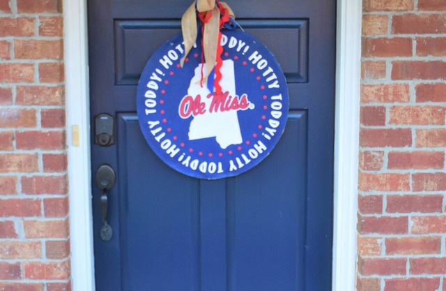 OXFORD MS Central Location - AND COMFORTS OF HOME - New on Rental Market!