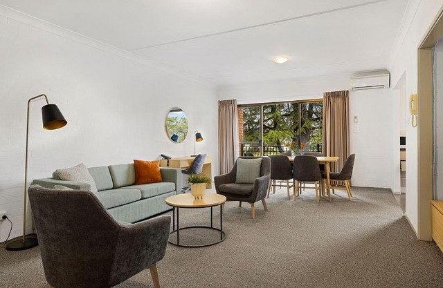 Oxley Court Serviced Apartments