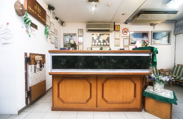 OYO 1026 Hotel Lutana