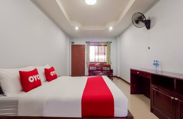 OYO 1087 Udom Khomkham Apartment