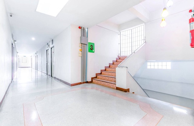 OYO 1161 Sathorn Mansion