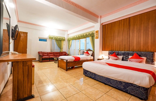 OYO 2855 Sartika Hotel Pati