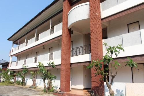 OYO 75420 Howto Hotel