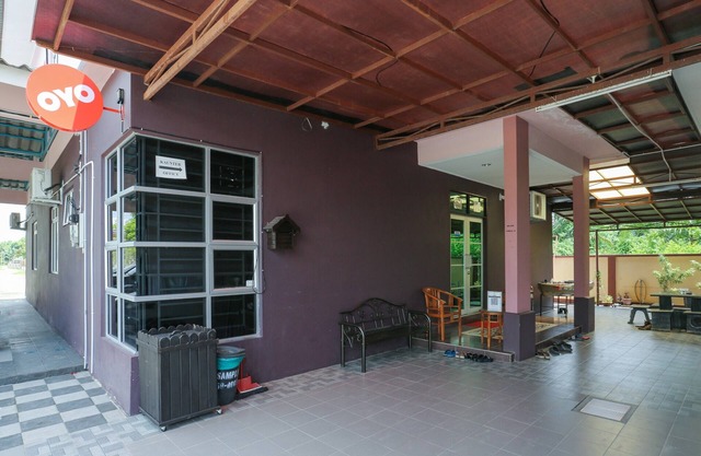 OYO 90274 Wadi Isfa Inn