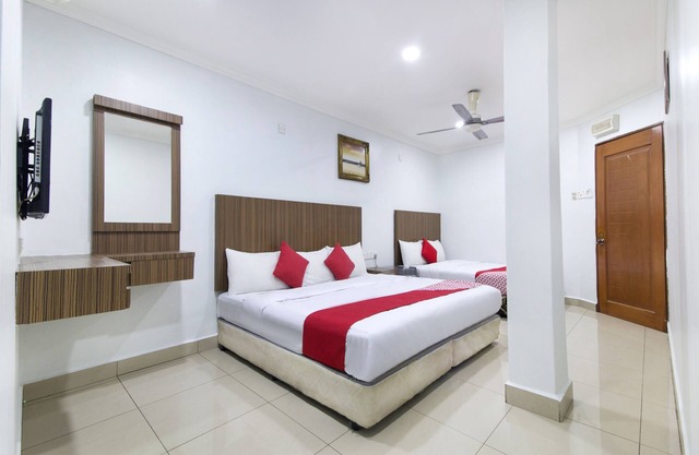Oyo 90623 Thank Q Inn 3