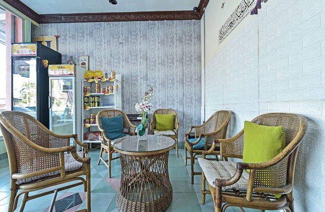 OYO 90736 Lh Resak Motel