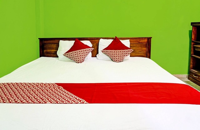 OYO 91573 Hotel Family Blitar