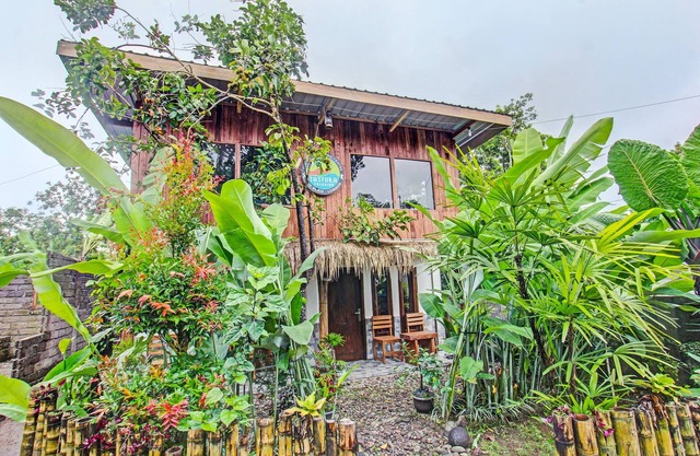 OYO 92275 Tastura Homestay