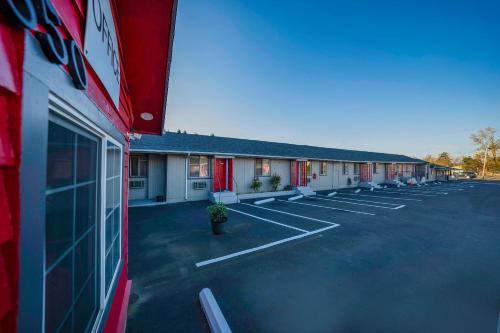 OYO Hotel Portland OR near Airport