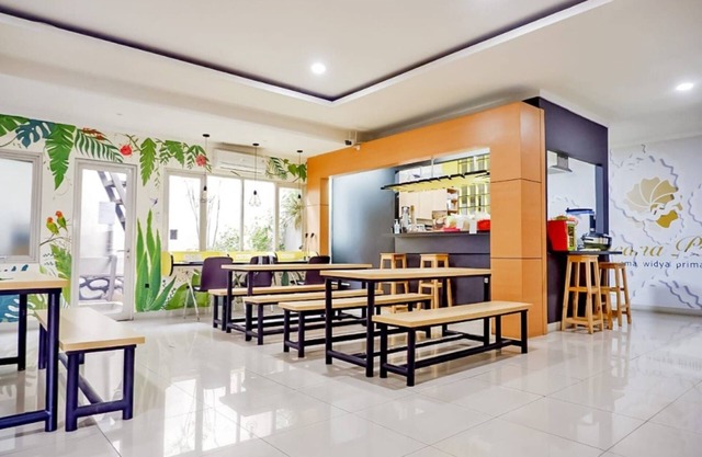OYO Life 93383 Wisma Kencana Puteri