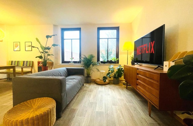 P6 - Familienwohnung am Park und Saale