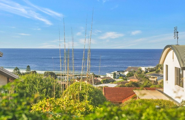 Pacific Blue, Gerringong