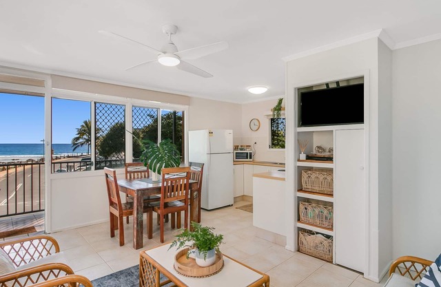 Pacific View Unit 3 Balcony with ocean views on the Beachfront in Rainbow Bay Coolangatta