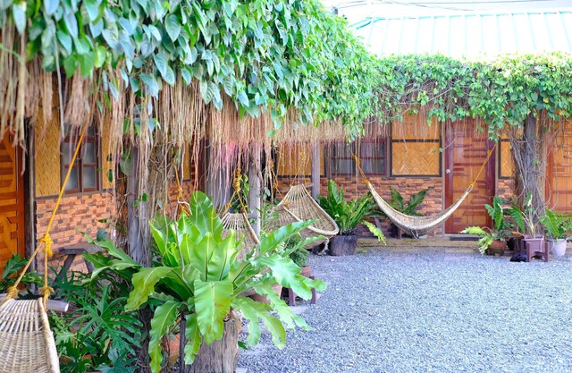 Pacific Waves Inn Annex