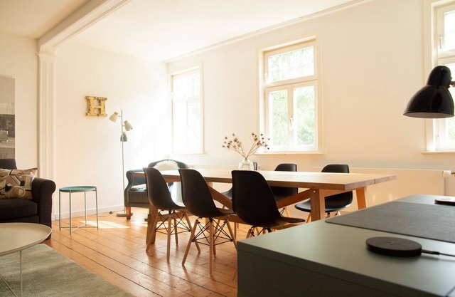 : Paderborn Stylish City Apartment :