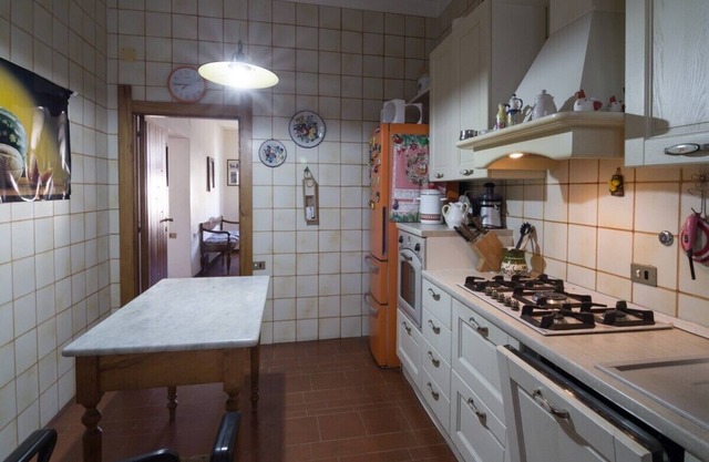 Palazzetto of the fifteenth century, renovated, in the Marche between the Sibillini and the sea
