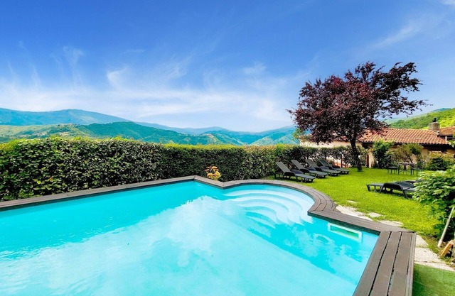 Palazzo Pasquini, stunning views/sunsets, private pool, WIFI, chef option!