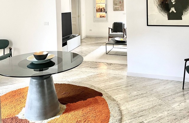 PALAZZO ANDRIANI - Large 1-bed, 2-bath apt with very large private terrace