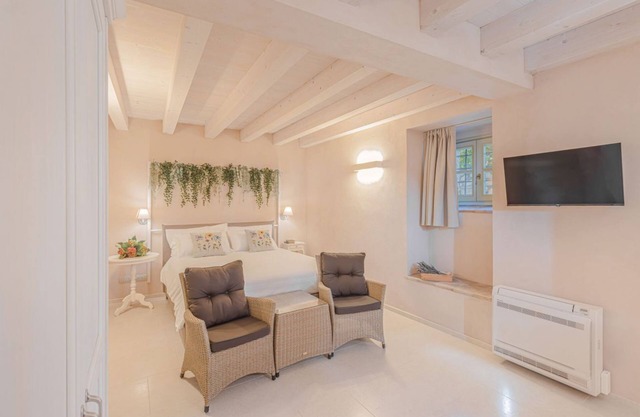 Palazzo Montanari Art & Wine Luxury Apartments - Dafne
