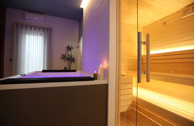 Palazzo Novecento: elegant B&B with SPA and private terrace, right in the center