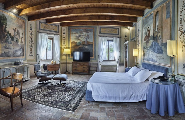 Palazzo Viviani Castello di Montegridolfo