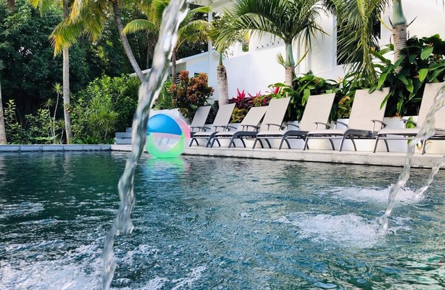 Palm Cottages - The Palm Cottage - LUSH TROPICAL OASIS