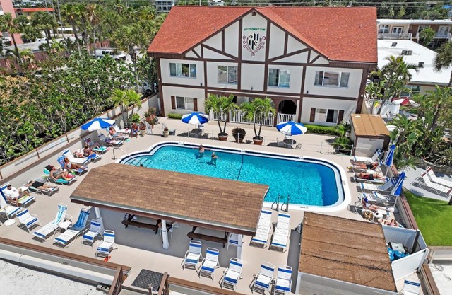 Palm Crest Resort Motel