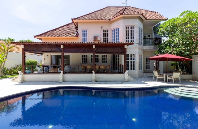 Palm Villa - Beachside Sanur