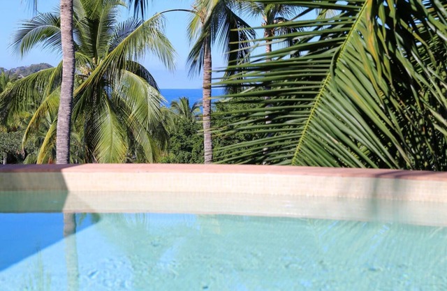"Palma del Rey" (King Palm) 2 Bed/2.5 Bath